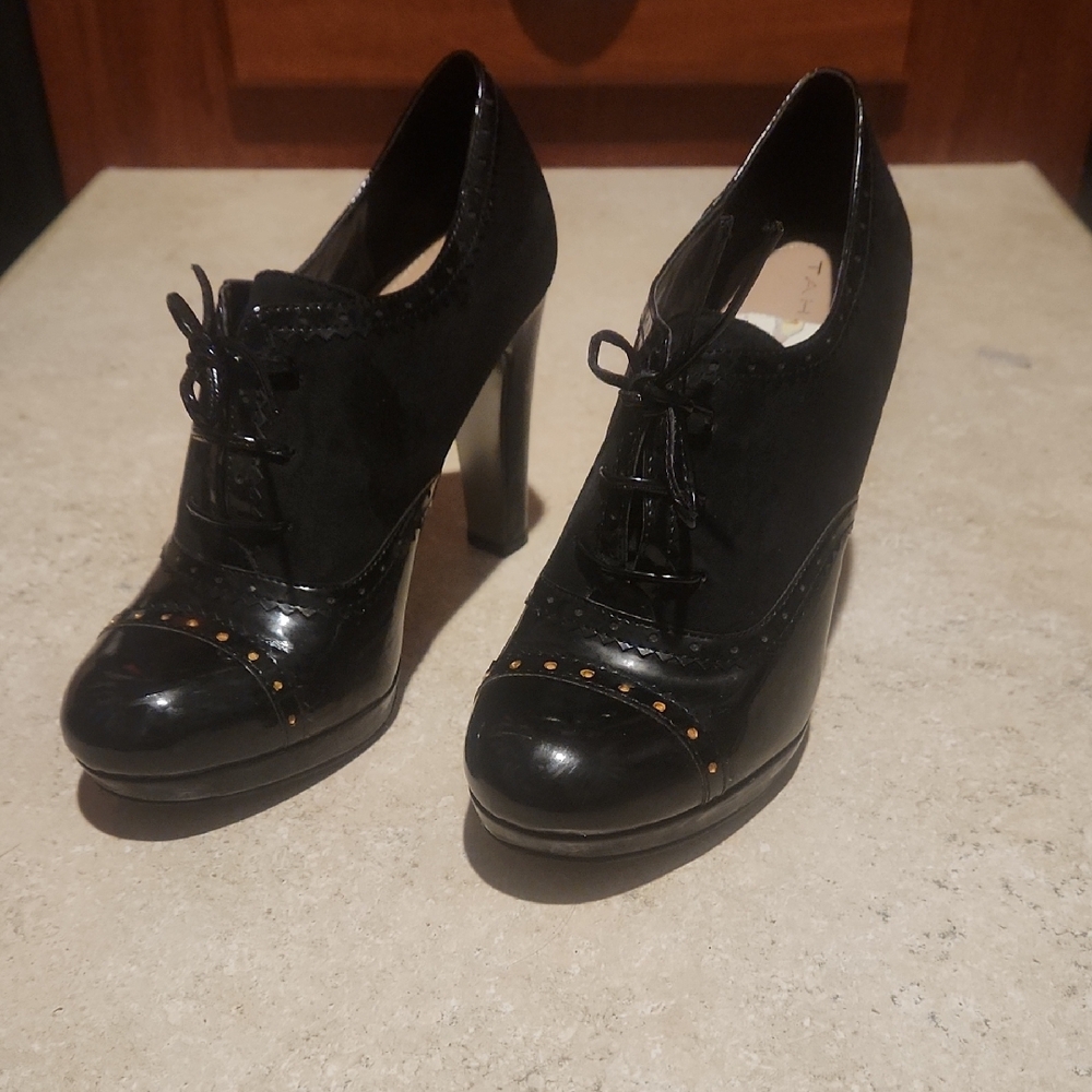 Elegant Black Women's Heeled Shoes